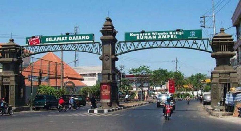 Hotel Graha Teras Syariah Surabaja Zewnętrze zdjęcie